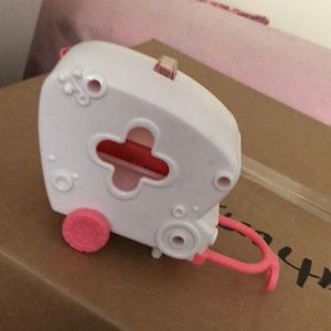 I am selling a kids toy Still works